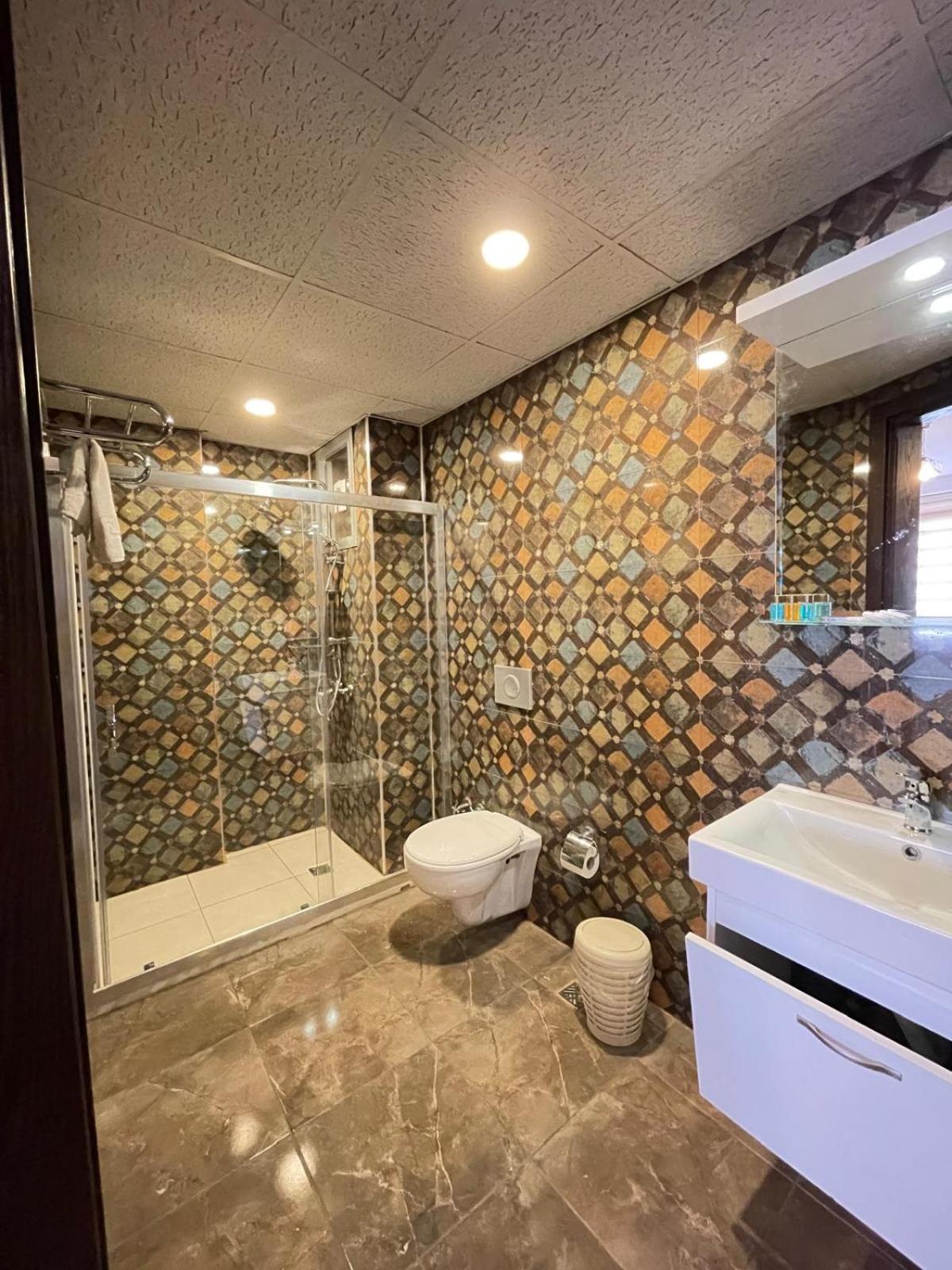 Ikarus Hotel Kusadasi Bagian luar foto