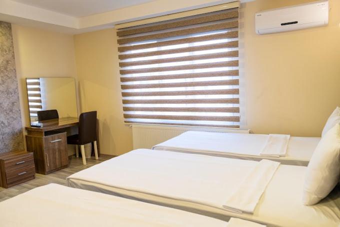Ikarus Hotel Kusadasi Bagian luar foto