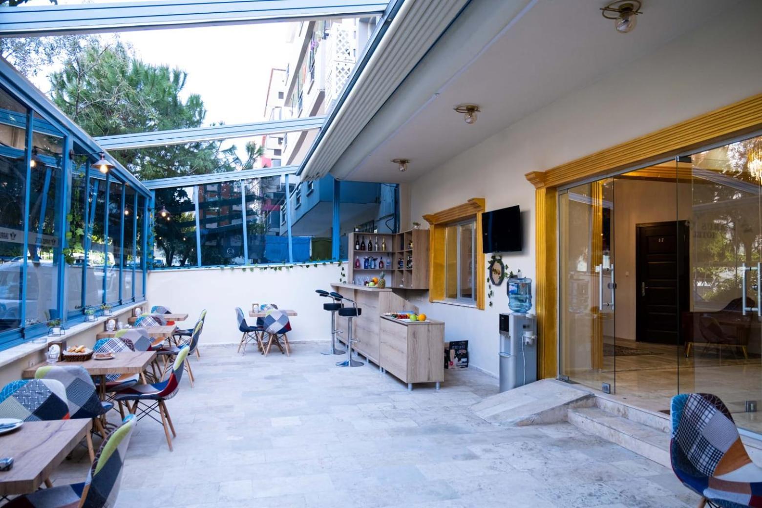 Ikarus Hotel Kusadasi Bagian luar foto