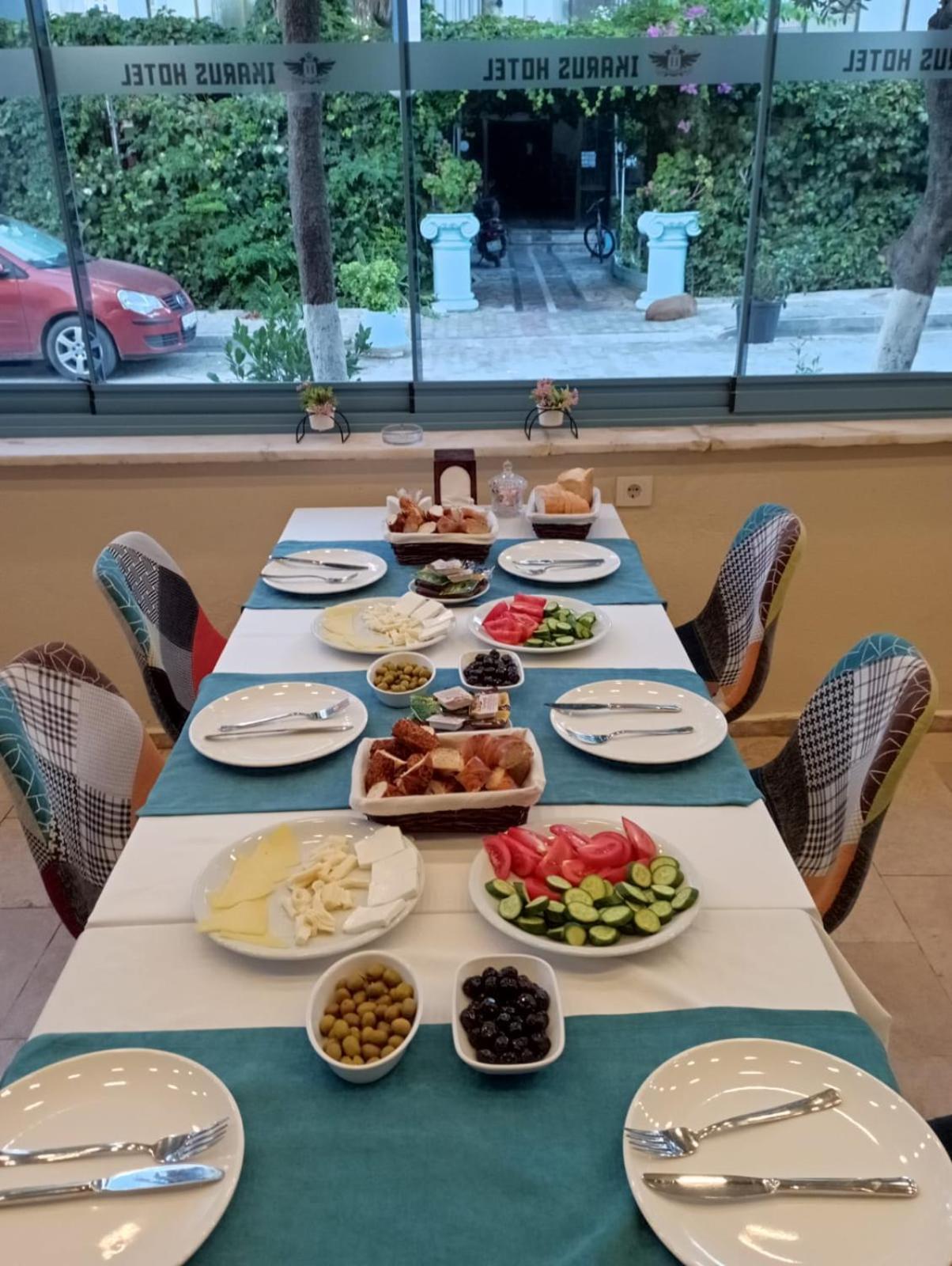 Ikarus Hotel Kusadasi Bagian luar foto